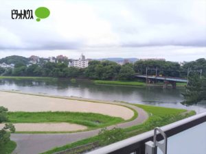 ベランダ眺望 (乙川・伊賀川の合流地点・名鉄電車陸橋)